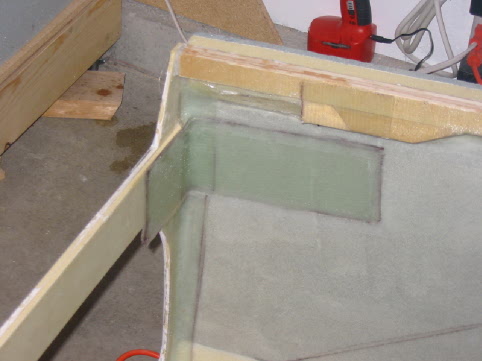 f22.jpg (31768 bytes)